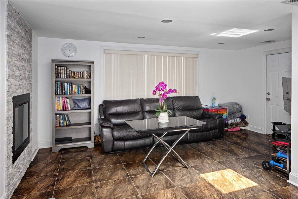 521 Allen Road, Woodmere, New York image 9