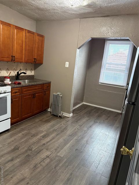 109-11 131st Street 1 South Ozone Park NY 11420