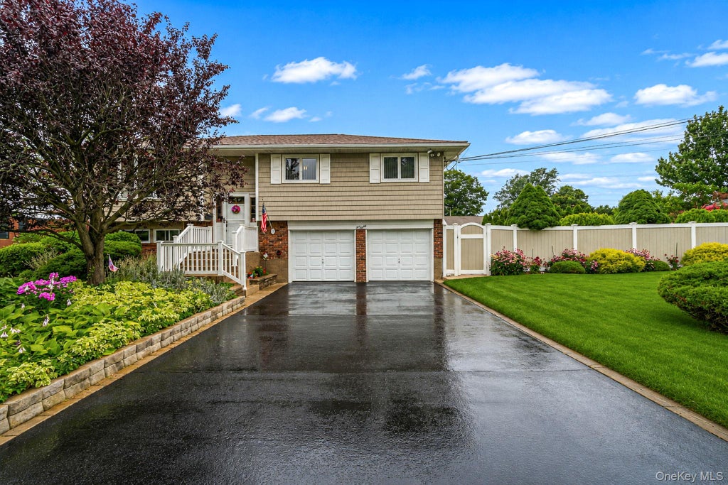 Photo of 480 Fenimore Avenue, North Babylon, NY 11703 (MLS # 1029895)