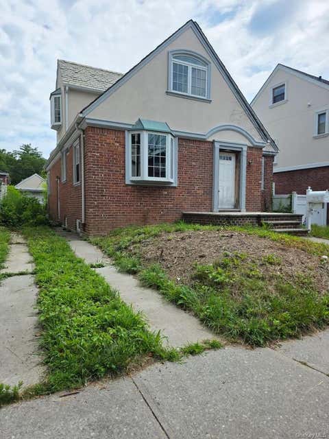 Photo of 64-39 Dieterle Crescent, Rego Park, NY 11374 (MLS # 1024357)