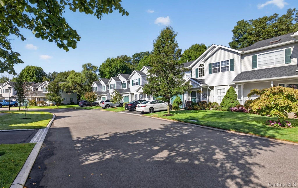 Photo of 5 Monitor Road, Smithtown, NY 11787 (MLS # 1047459)