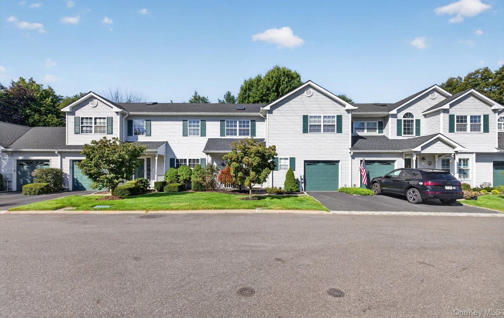 Photo of 5 Monitor Road, Smithtown, NY 11787 (MLS # 1047459)