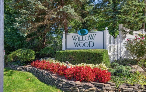 Condo For Sale - 5 Monitor Road<br/> Smithtown, NY 11787