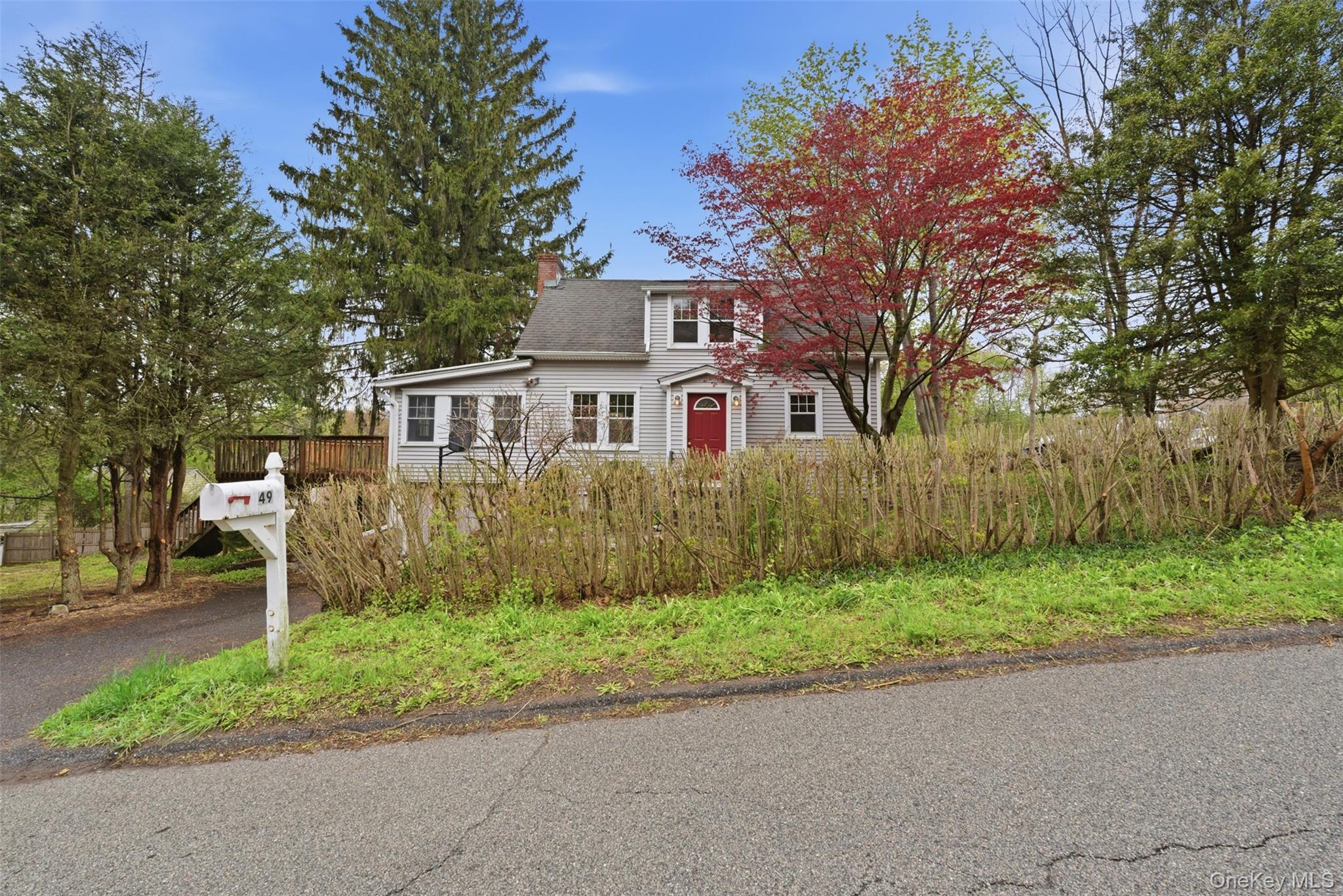 49 Longfellow Drive