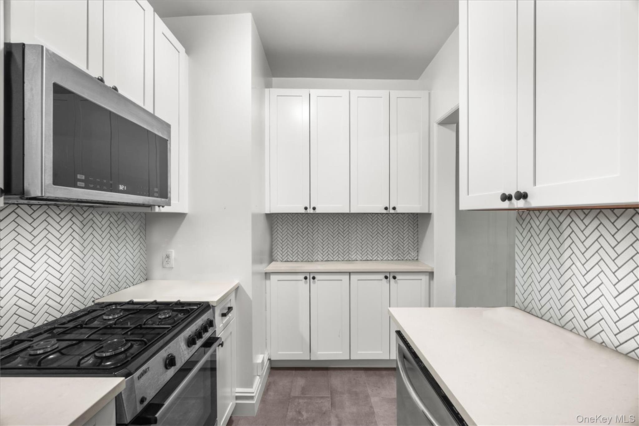 445 Gramatan Avenue GA2