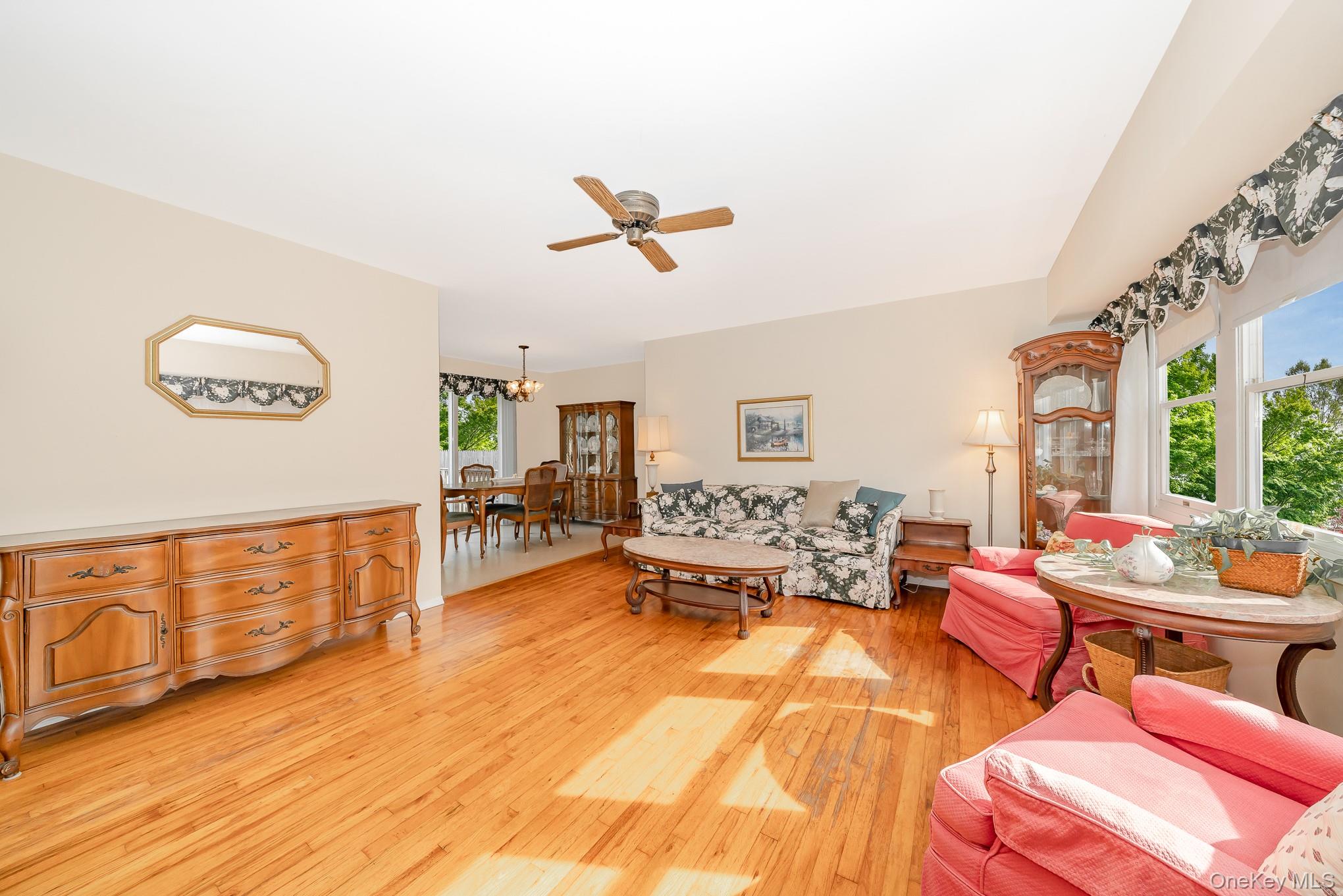 10 Argonne Road W