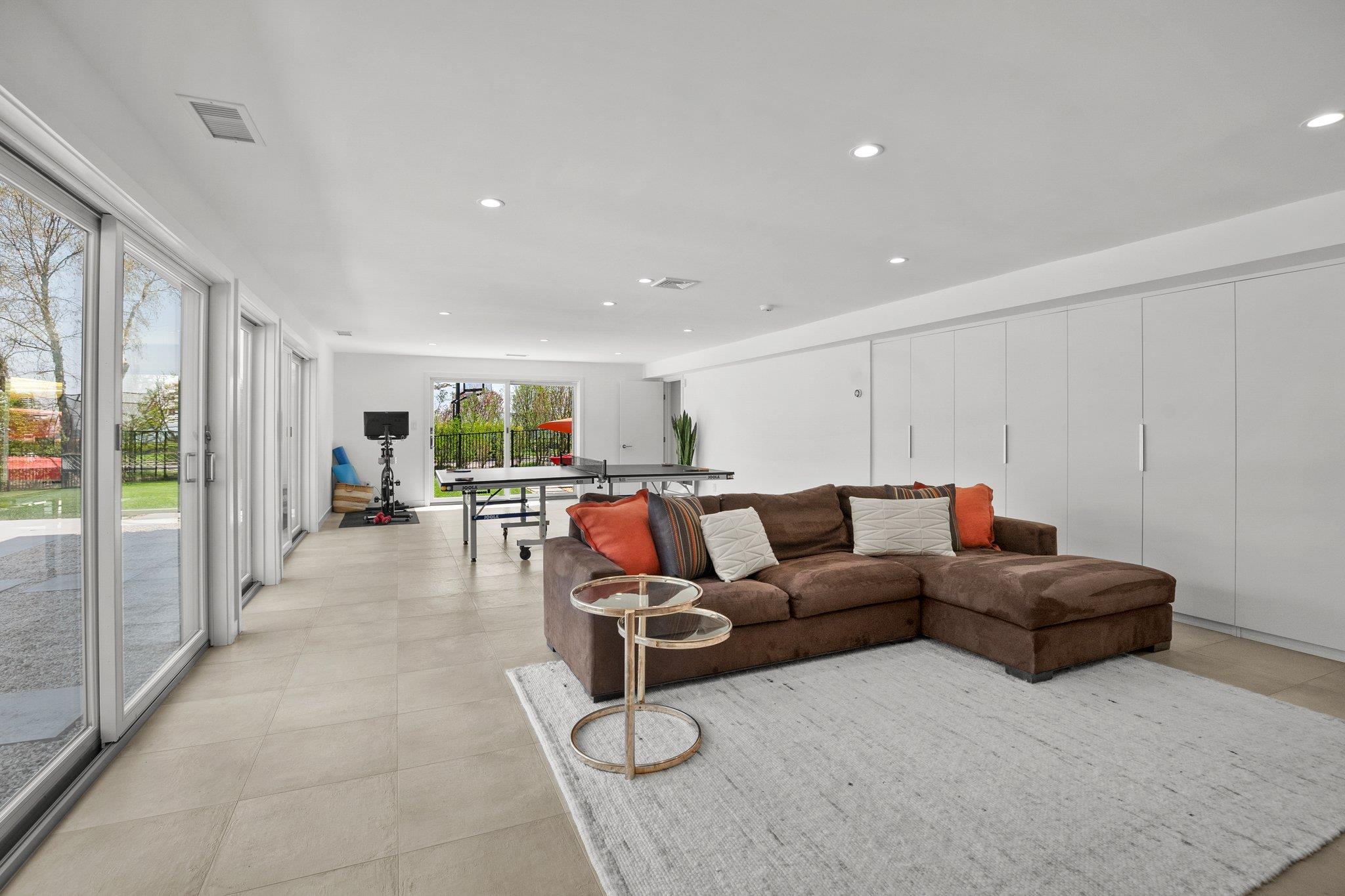 1070 Nine Acres Lane, Mamaroneck, New York image 36