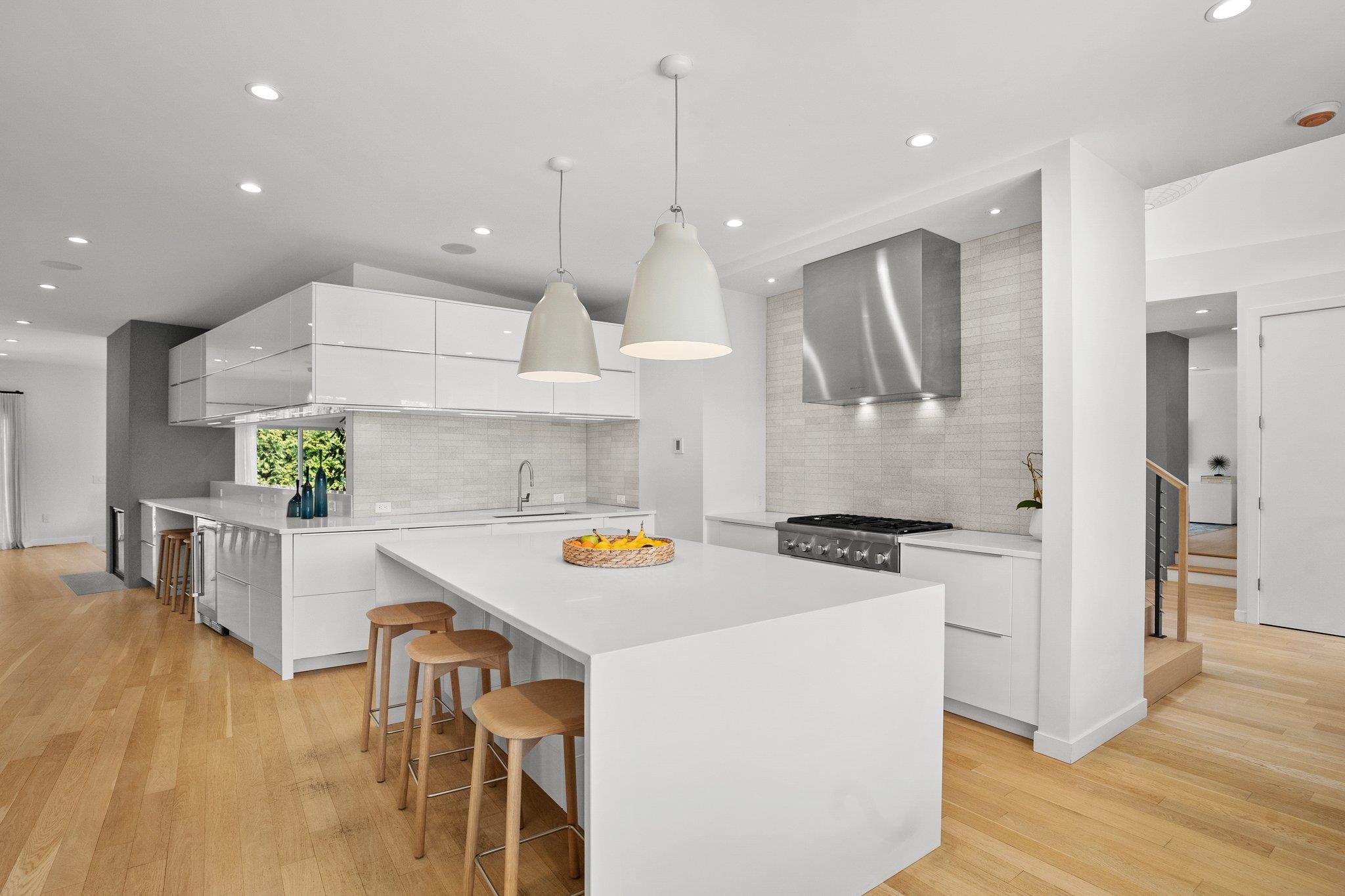 1070 Nine Acres Lane, Mamaroneck, New York image 6