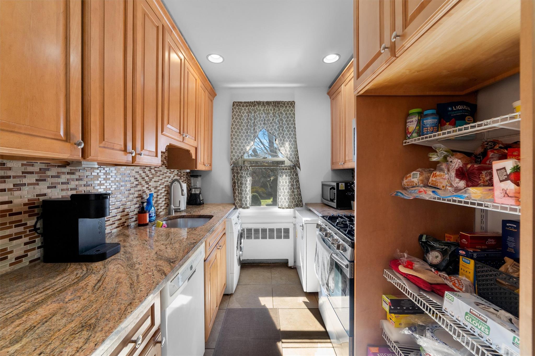703 Palmer Court #2-A, Mamaroneck, New York image 14