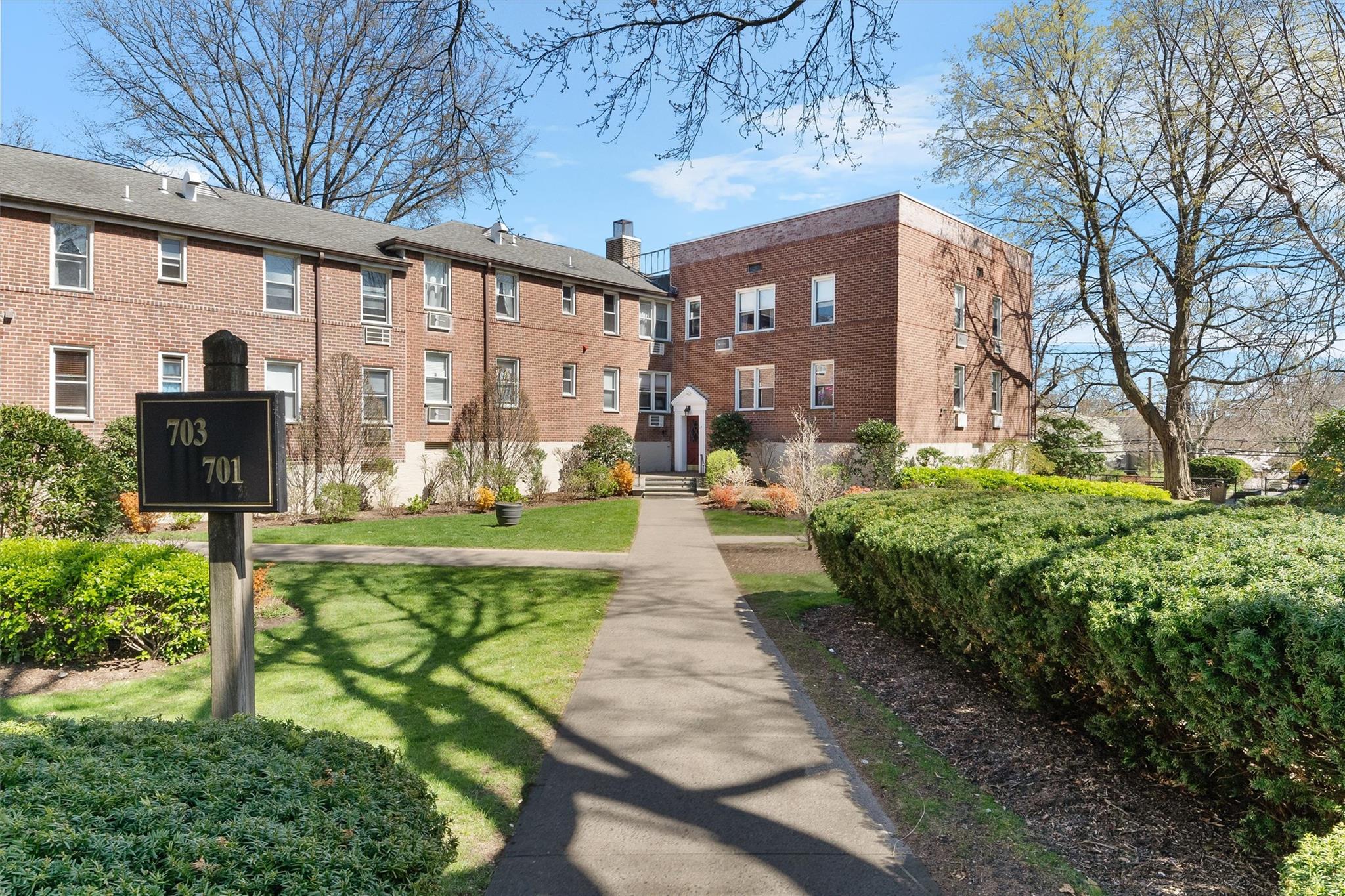 703 Palmer Court #2-A, Mamaroneck, New York image 3