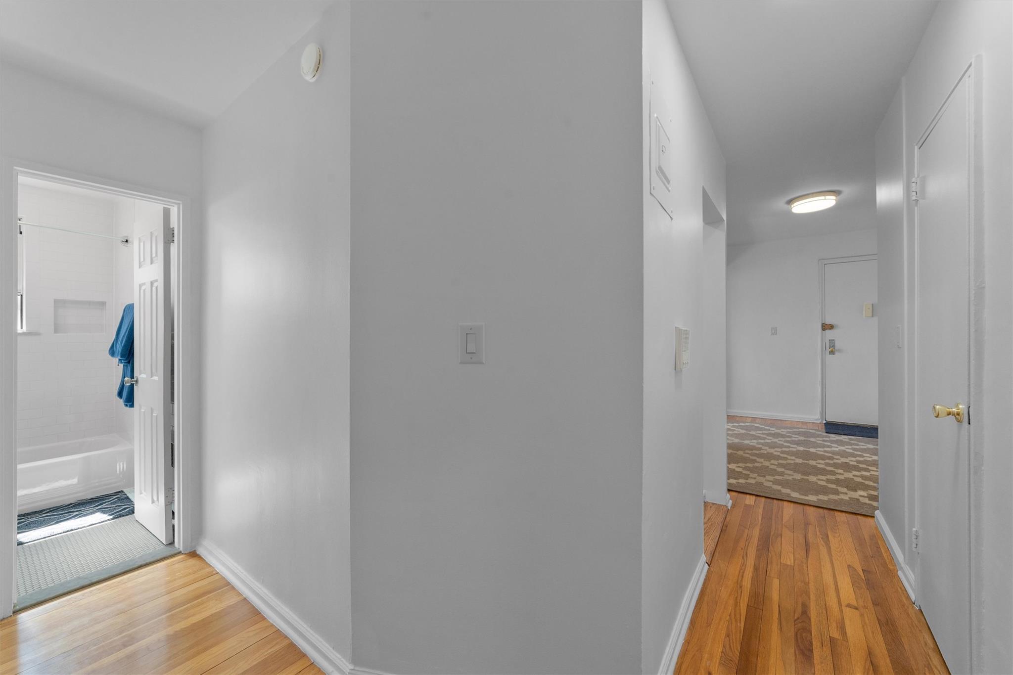 703 Palmer Court #2-A, Mamaroneck, New York image 25
