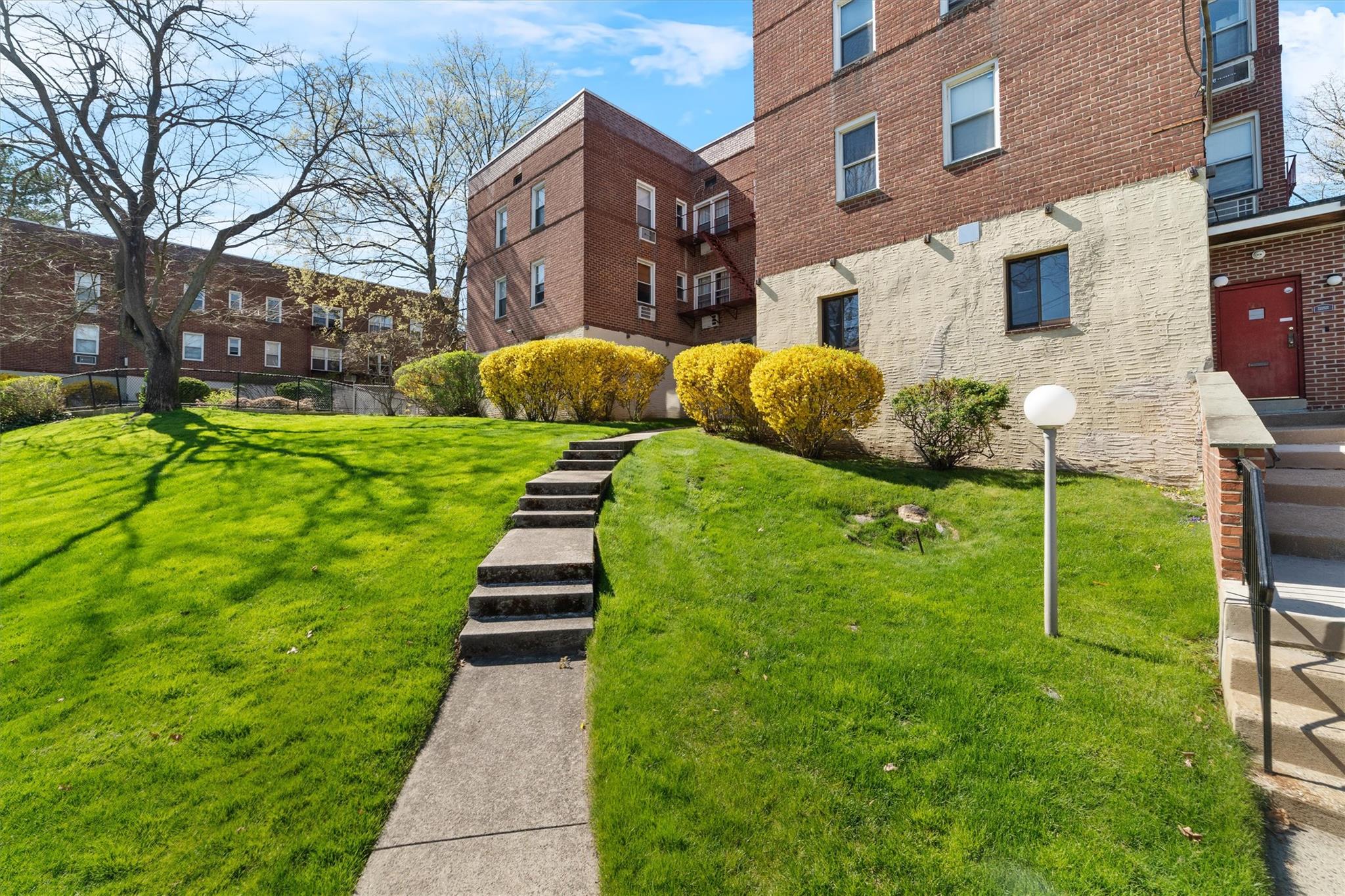 703 Palmer Court #2-A, Mamaroneck, New York image 7