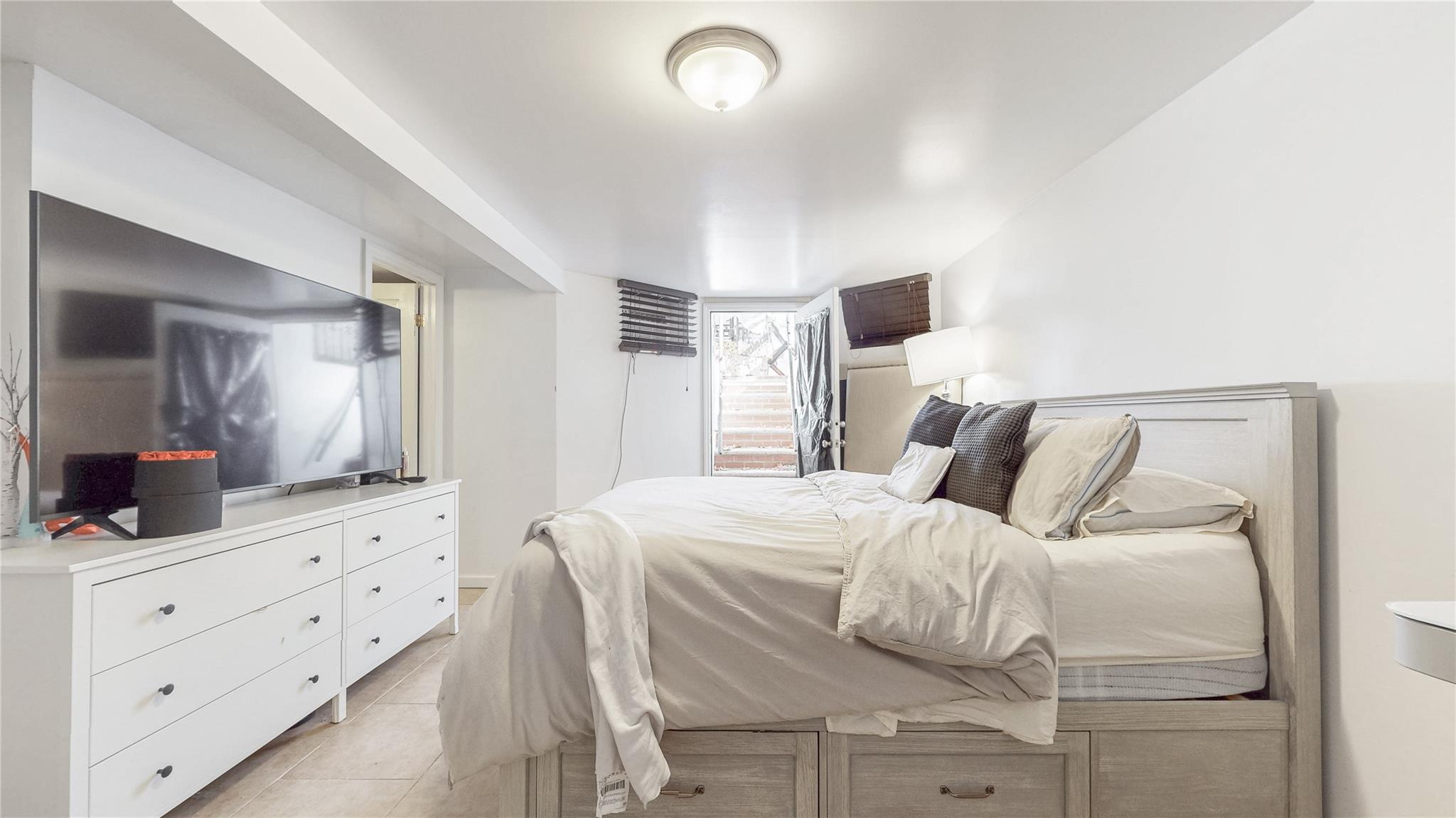 479 Irving Avenue, Brooklyn, New York image 34