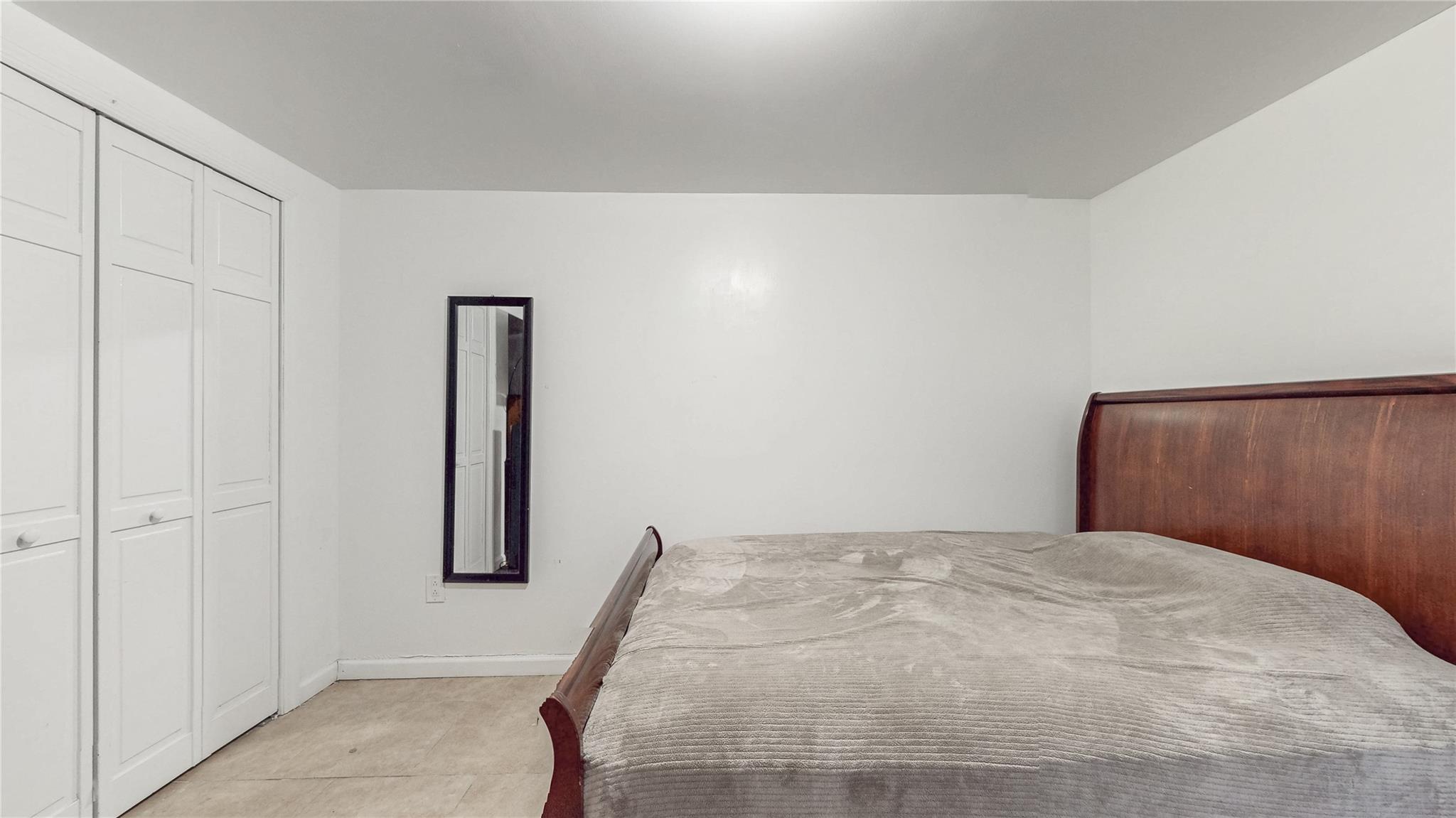 479 Irving Avenue, Brooklyn, New York image 32