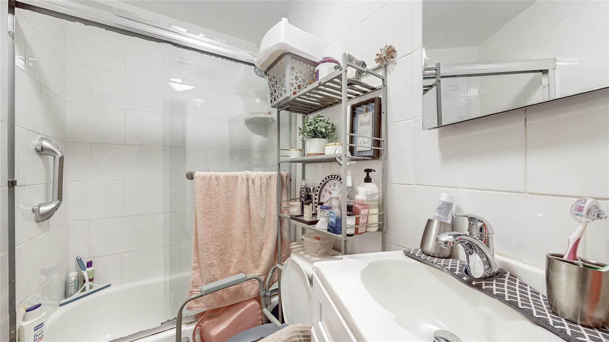 479 Irving Avenue, Brooklyn, New York image 12