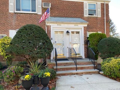 Vacant Land For Sale - 261-53 Langston Ave #E-1ST FL<br/> Glen Oaks, NY 11004