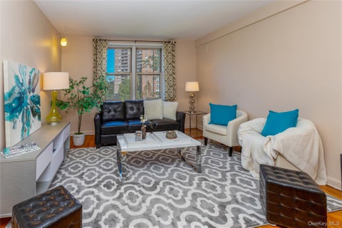 Photo of 5645 Netherland Avenue #6E, Bronx, NY 10471 (MLS # 1065935)