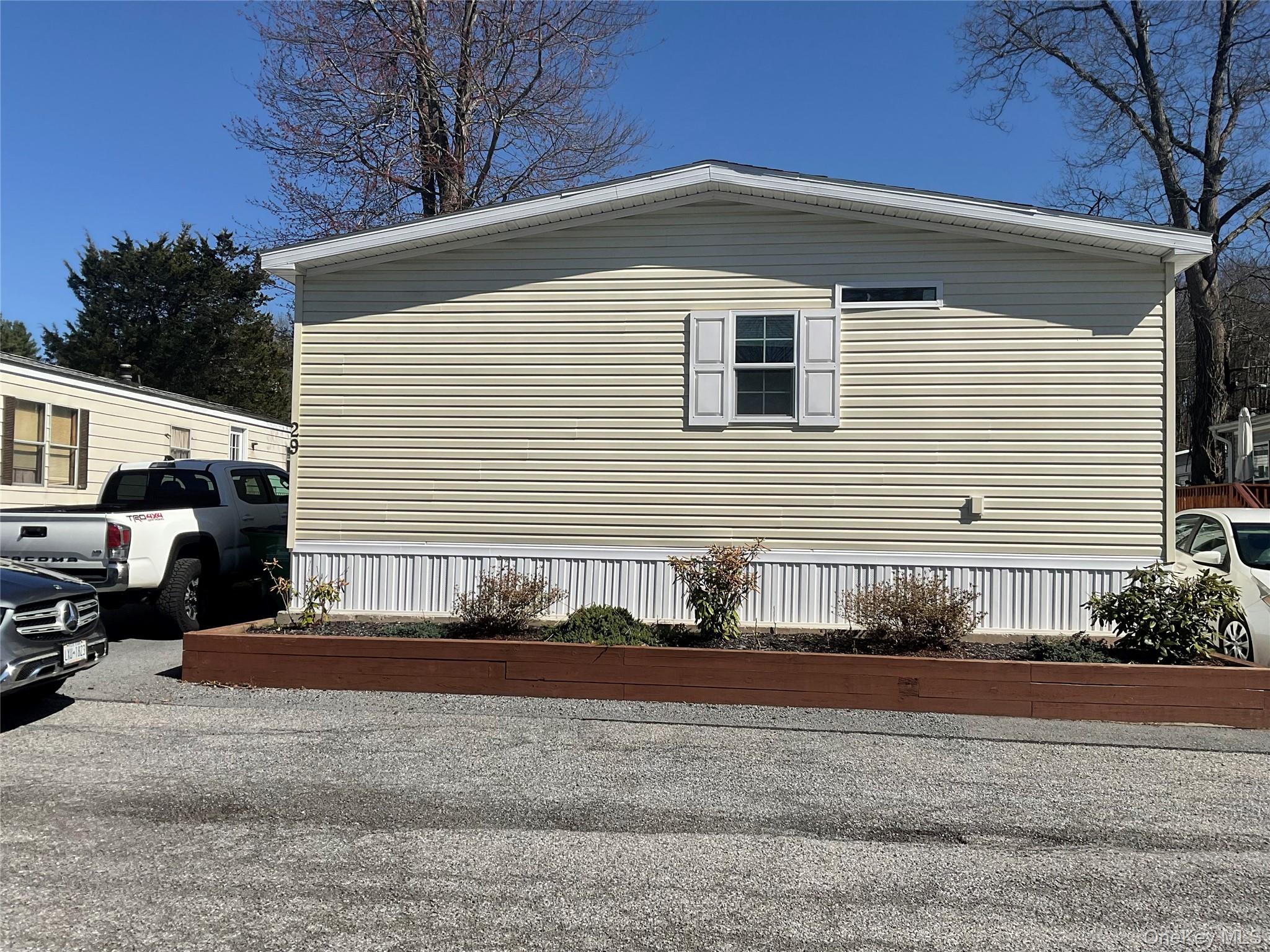 95 New Hackensack Rd Road 29