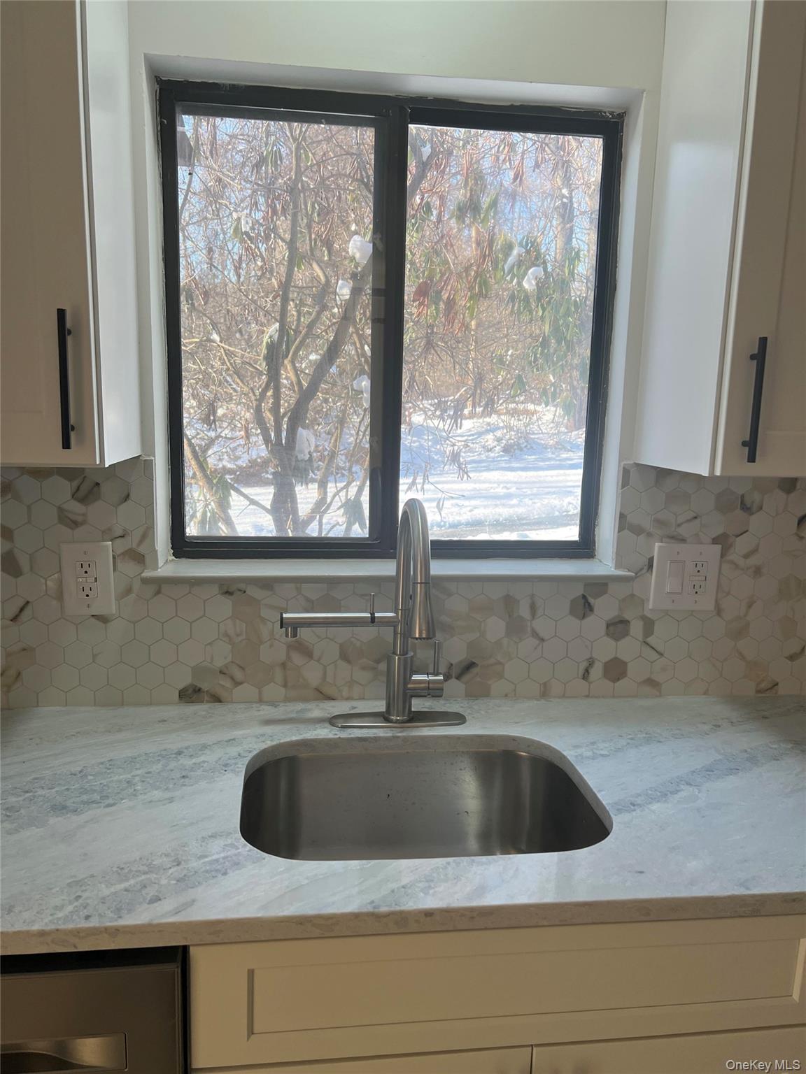 1 Scenic View Drive 16