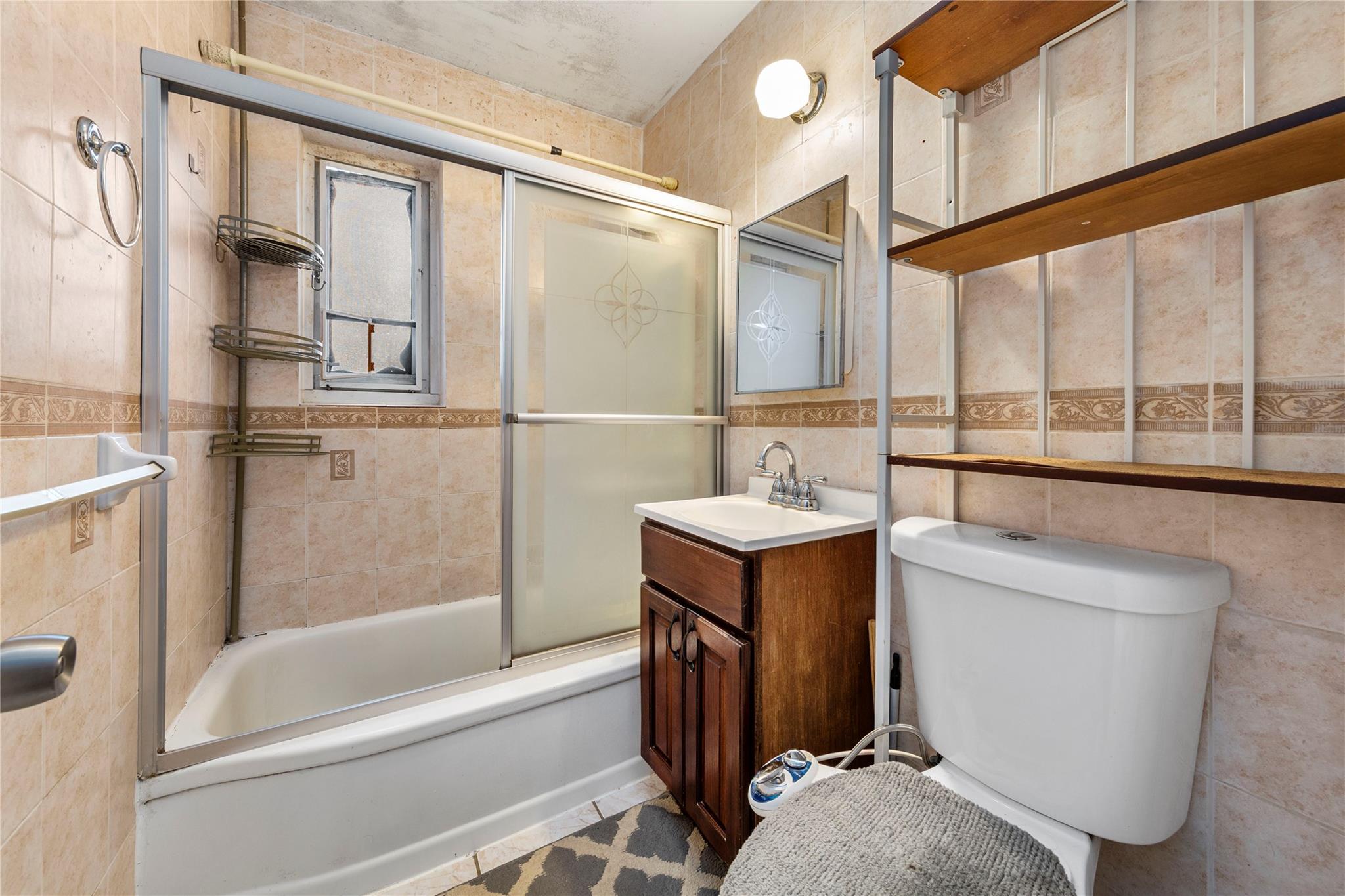 221-15 W Manor Road #UPPER, Bellerose, Florida image 12
