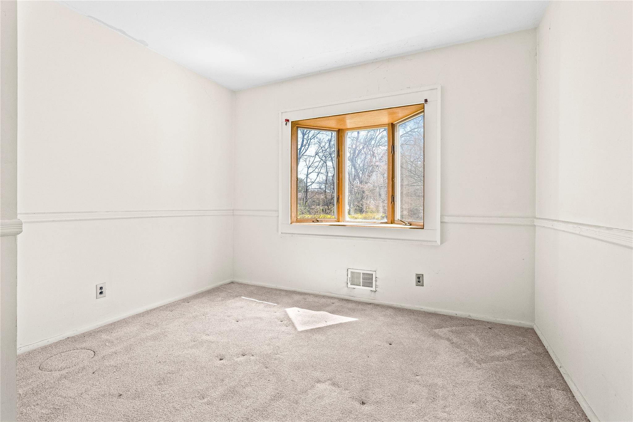 168 N Middletown Road, Nanuet, New York image 9