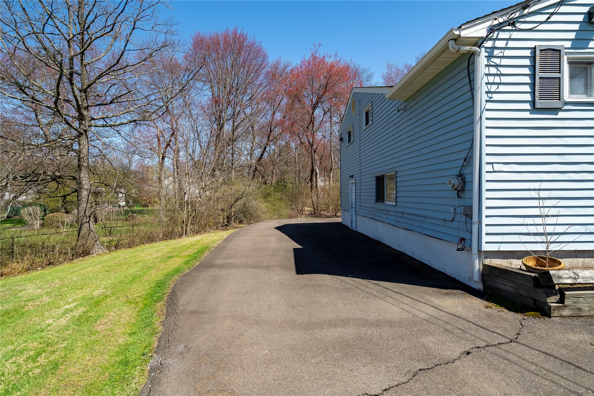 168 N Middletown Road, Nanuet, New York image 41