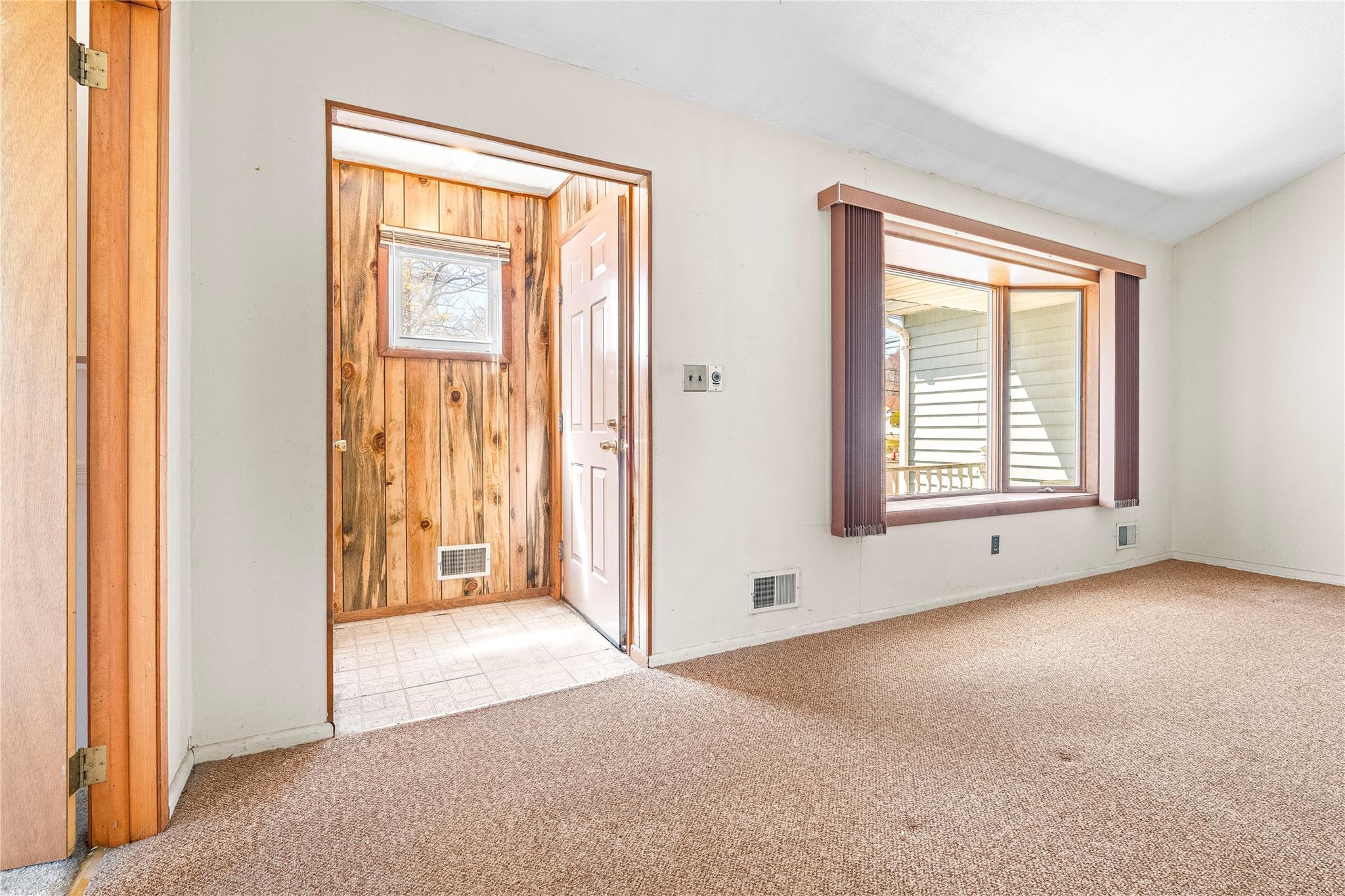 168 N Middletown Road, Nanuet, New York image 5