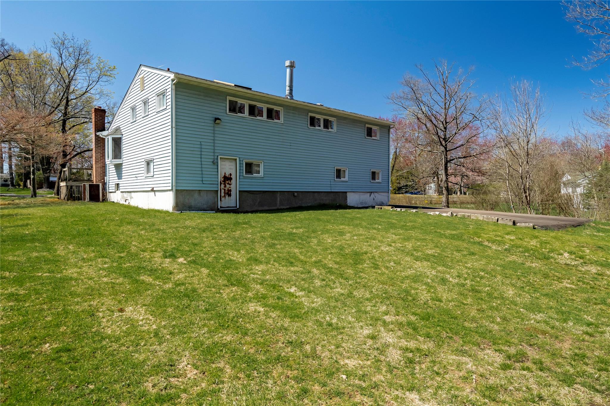 168 N Middletown Road, Nanuet, New York image 4
