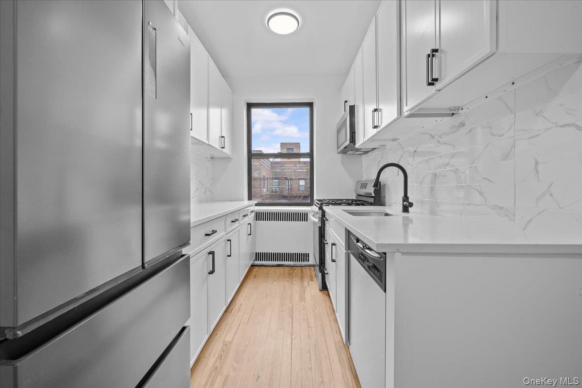 3015 Riverdale Avenue 6D