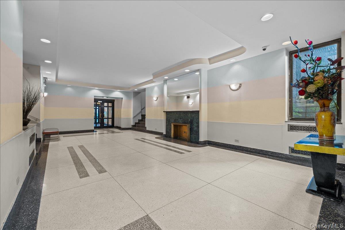 3015 Riverdale Avenue 6D