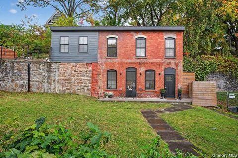 26 Gill Street Kingston NY 12401