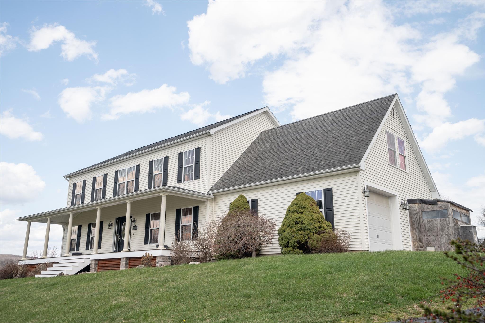 213 Dawn Drive, Westtown, New York image 1