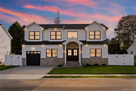 38 Eldorado Boulevard Plainview NY 11803