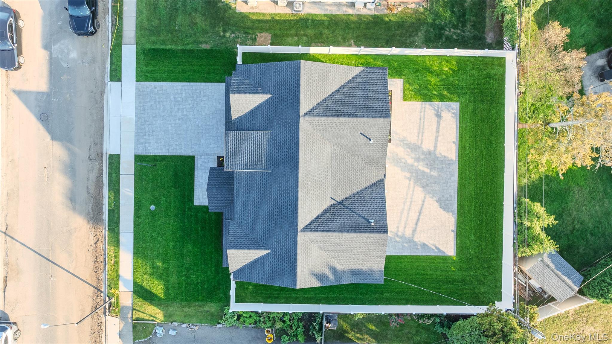 38 Eldorado Boulevard
