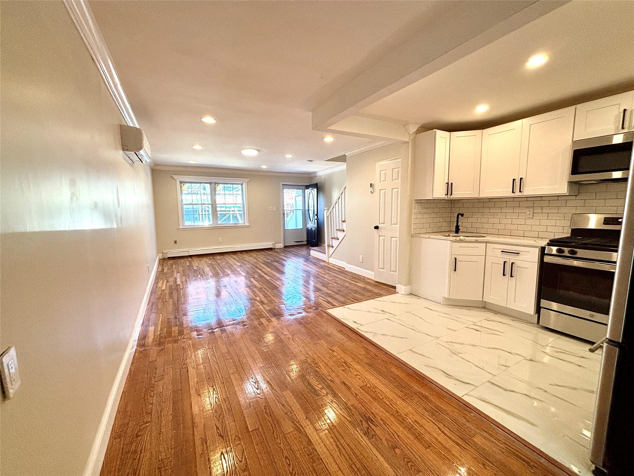 804 Bartholdi Street, Bronx, New York image 4