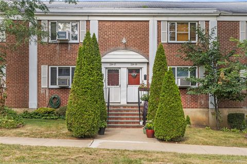 Homes For Sale - 224-17 Manor Road #LOWER<br/> Queens Village, NY 11427