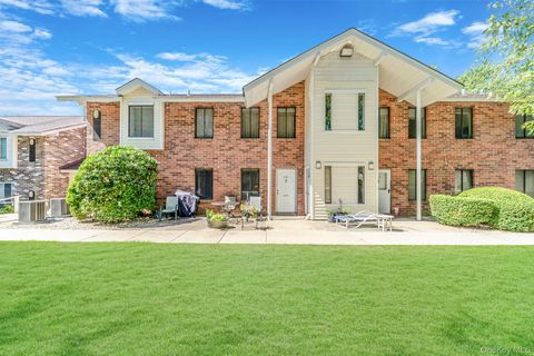 Homes For Sale - 9 Kiowa Court #9<br/> Coram, NY 11727