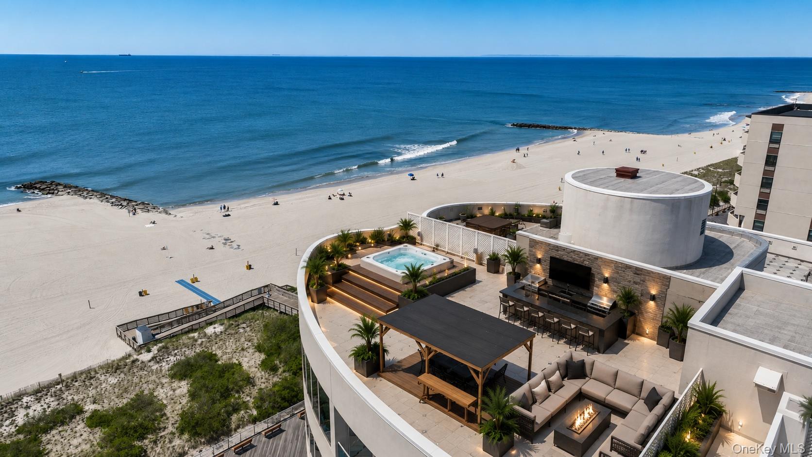403 E Boardwalk 806