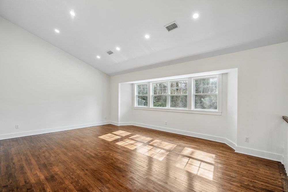78 Barry Lane, Syosset, New York image 8