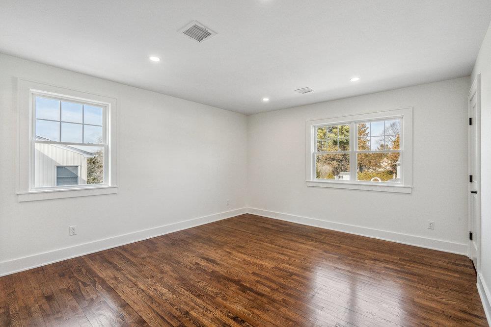 78 Barry Lane, Syosset, New York image 13