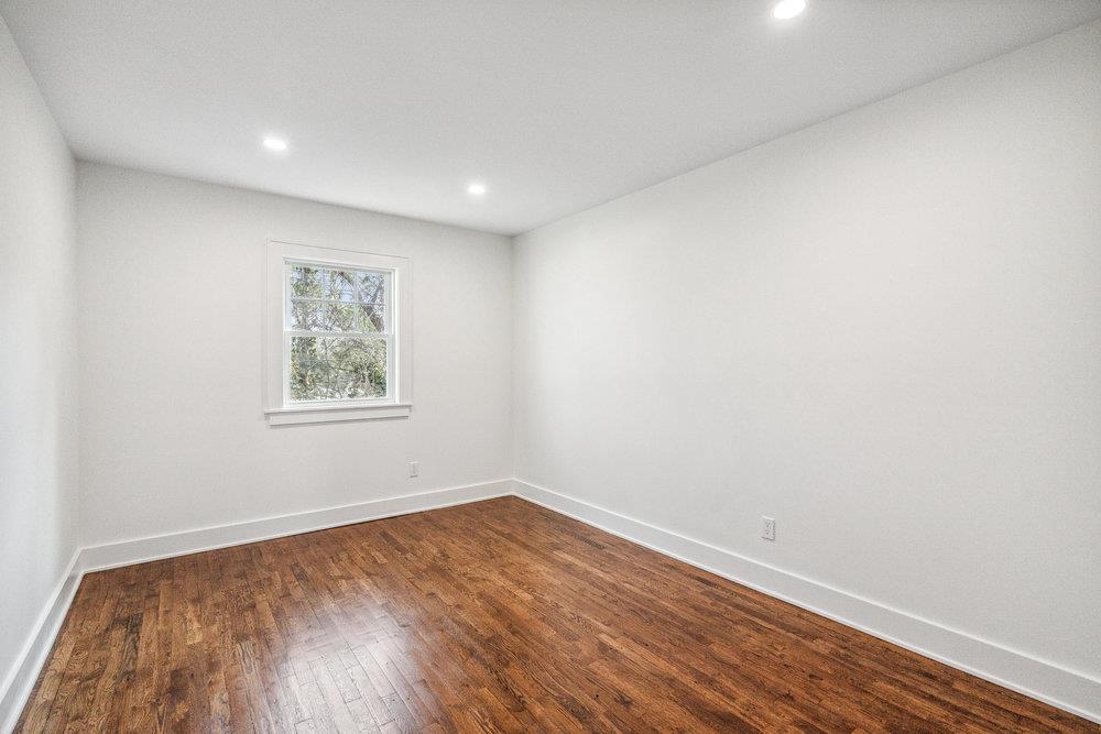 78 Barry Lane, Syosset, New York image 18