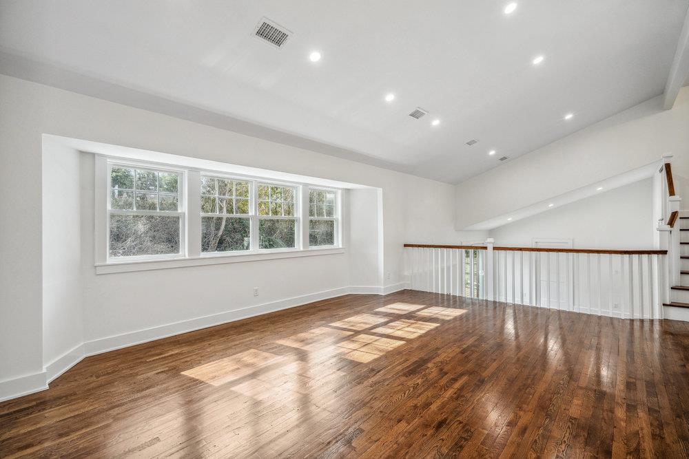 78 Barry Lane, Syosset, New York image 9