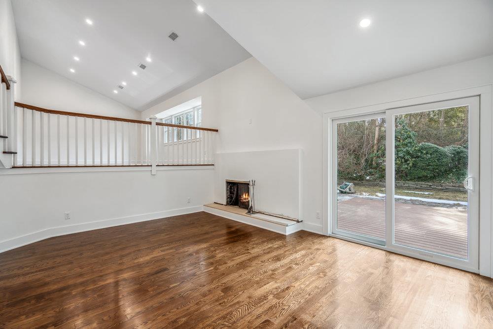 78 Barry Lane, Syosset, New York image 11