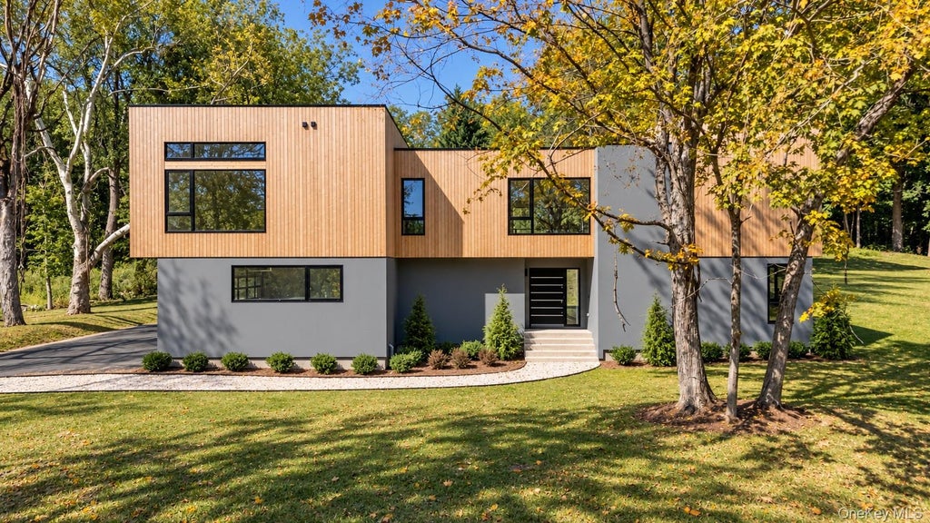 Photo of 28 McLain Street, Bedford Corners, NY 10549 (MLS # 1063512)