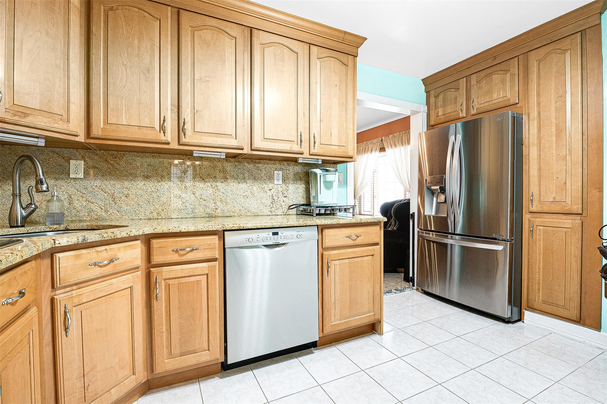 89-21 70th Avenue, Forest Hills, New York image 10