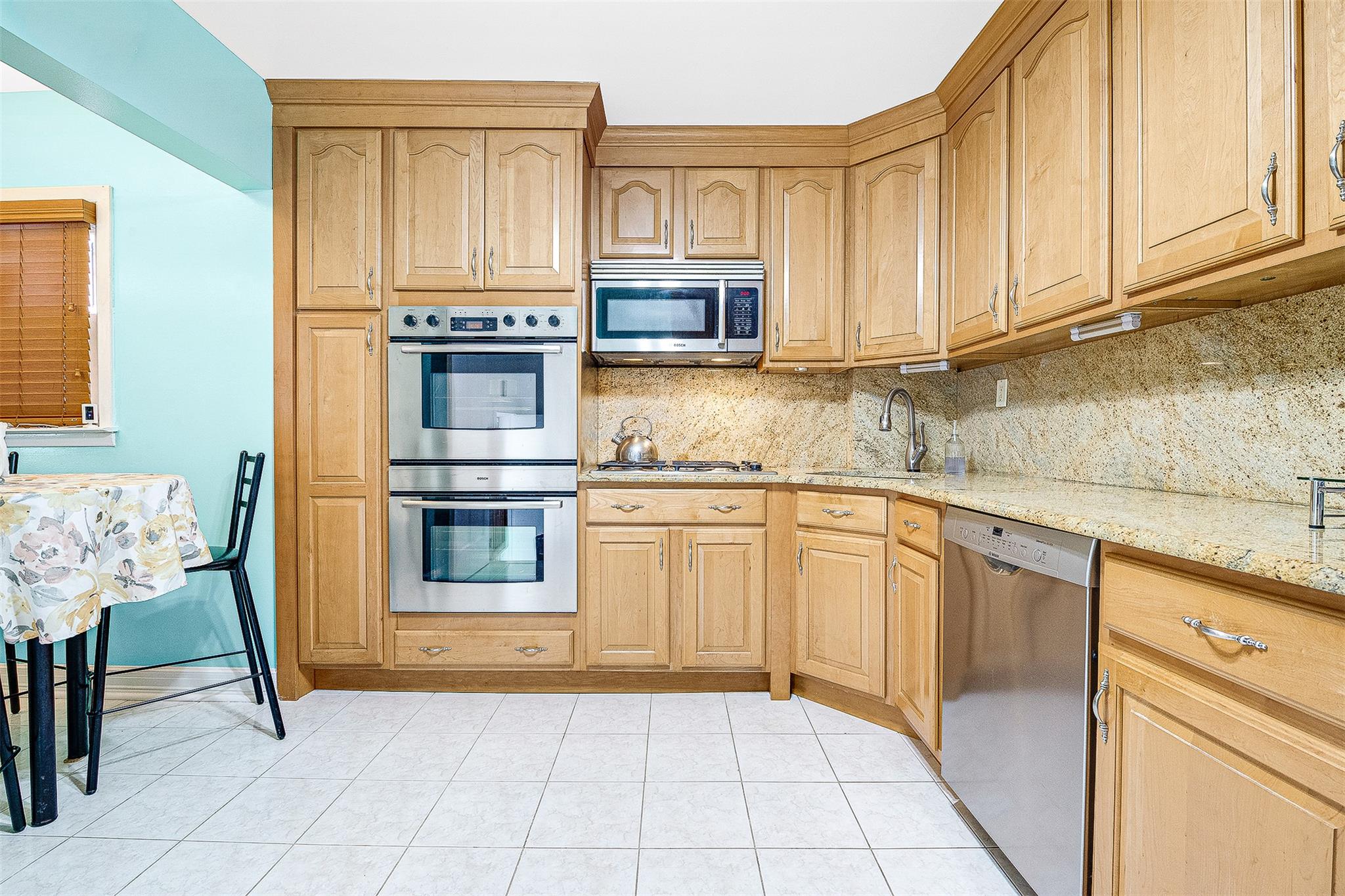 89-21 70th Avenue, Forest Hills, New York image 8
