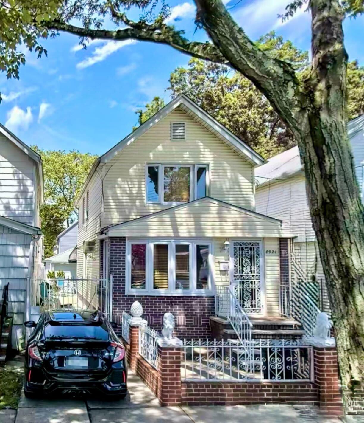 Property for Sale at 70th Avenue, Forest Hills, Queens, NY - Bedrooms: 3 
Bathrooms: 2 
Rooms: 8  - $950,000
