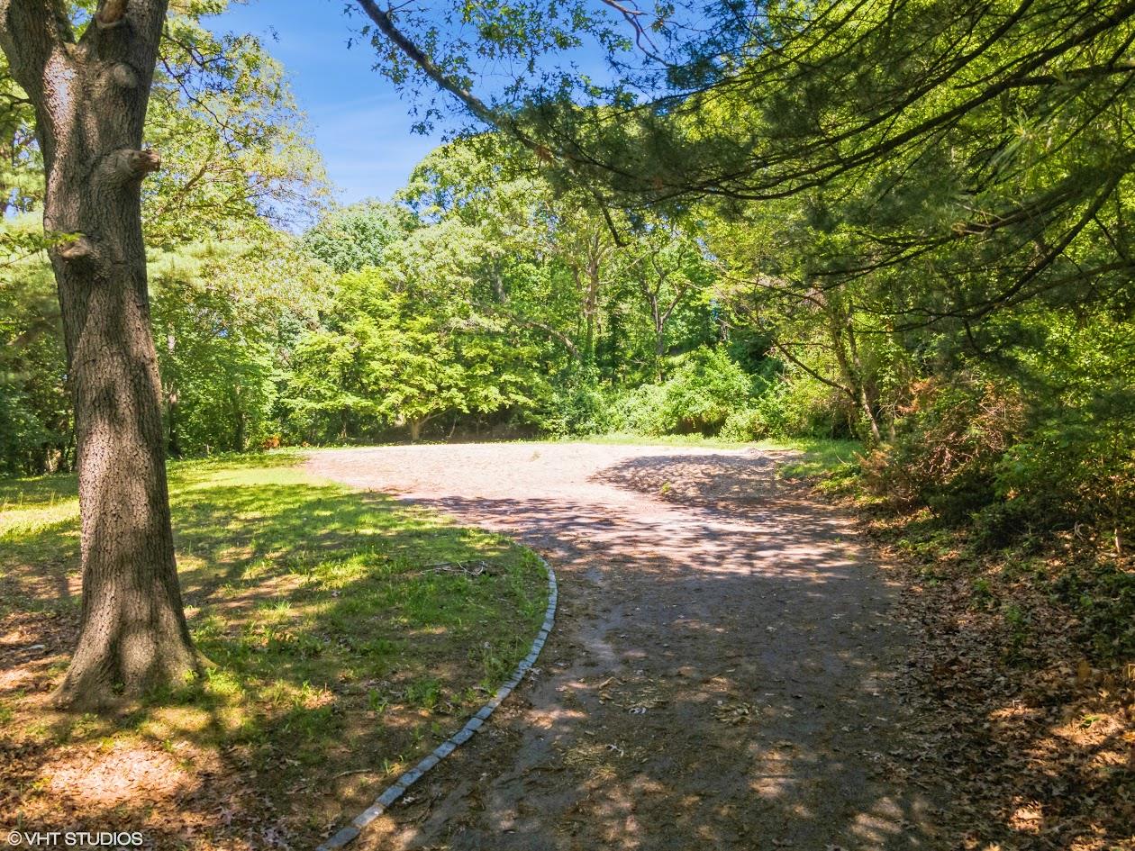 10 High Farms Road, Glen Head, New York image 9