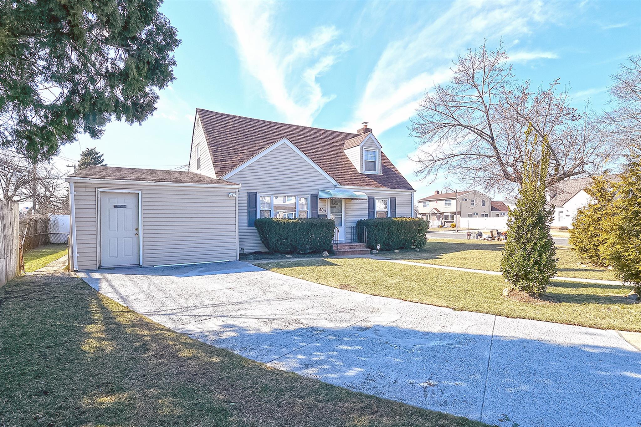 46 Gables Drive, Hicksville, New York image 33