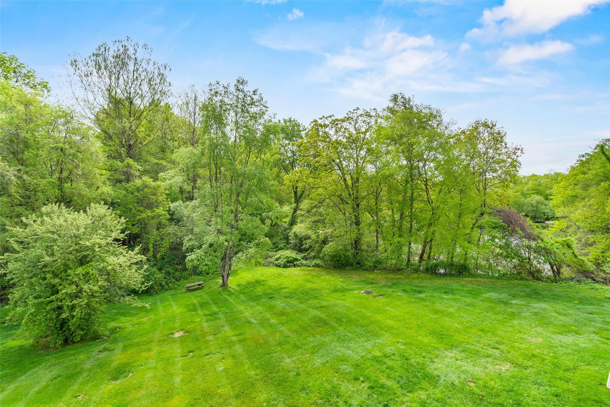 311 Fox Run Lane, Carmel, New York image 15
